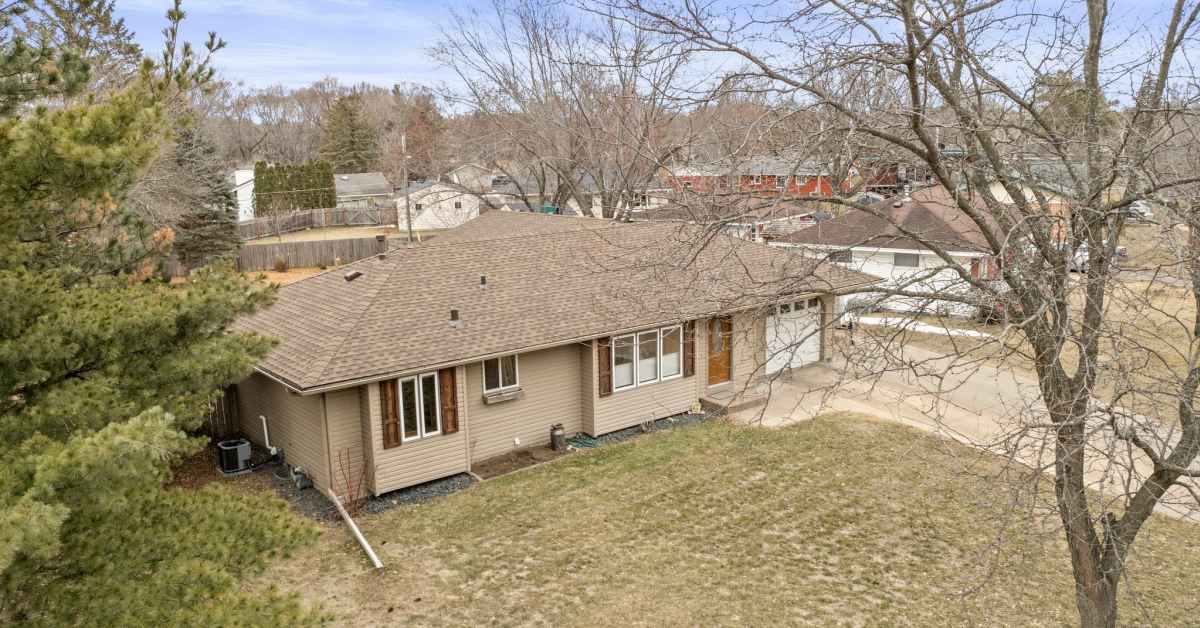 Coon Rapids, Minnesota rambler is listed for 300K Bring Me The News