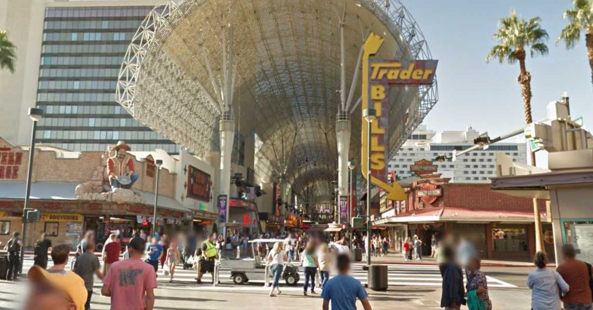 Minnesota man one of two killed crossing Fremont Street in Las Vegas