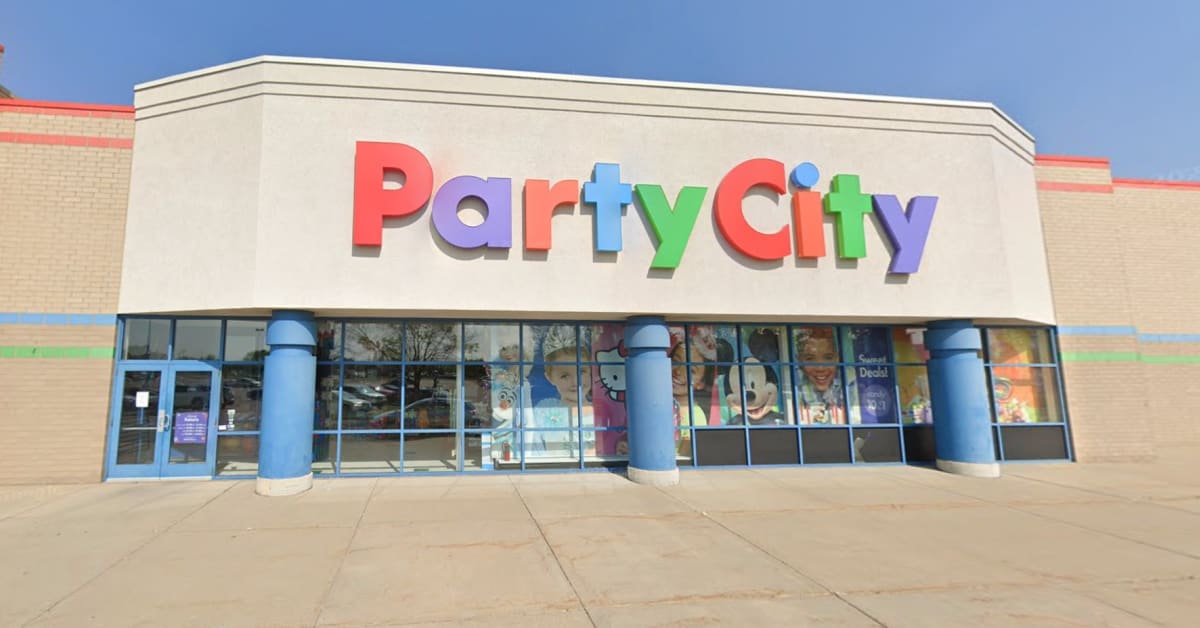 Party City files for bankruptcy, putting 12 Minnesota stores' futures ...