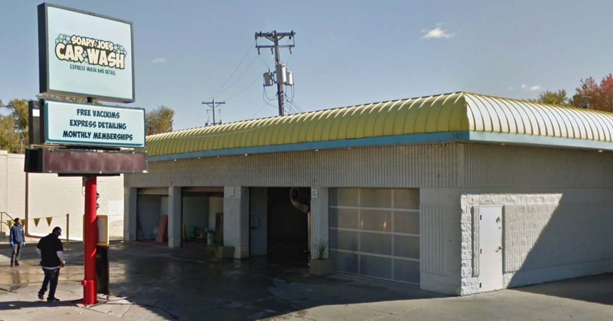 Police looking for a suspect in St. Paul car wash breakin, theft