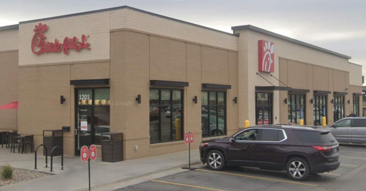 Man crashes into Rochester ChickfilA Bring Me The News