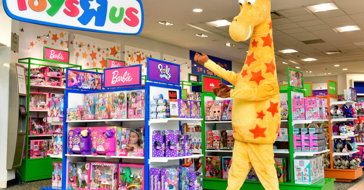 Toys 'R' Us comeback: Stores to open inside Macy's before holiday ...