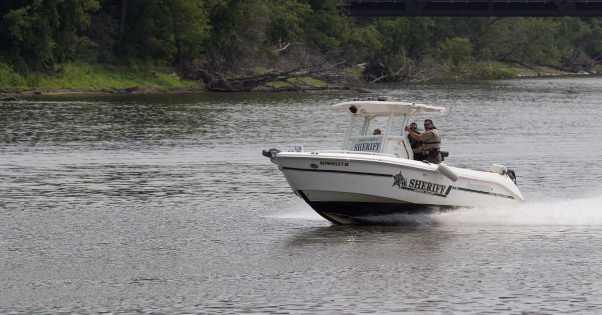 Man killed, woman seriously injured in Hastings boating collision Bring Me The News