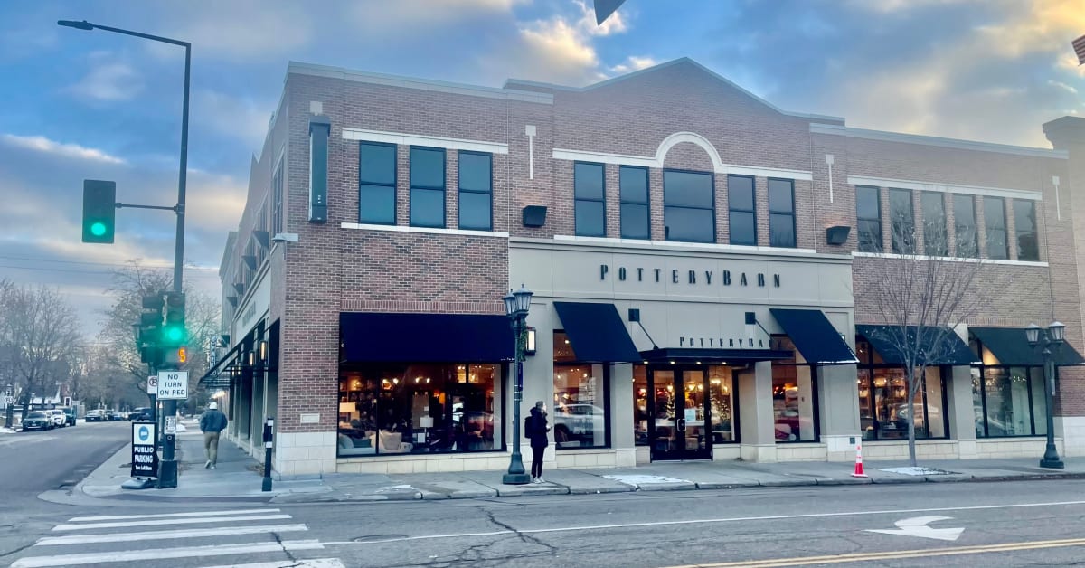 Pottery Barn S Reported Closure Renews Frustrations On St Paul S Grand   Img 7700 