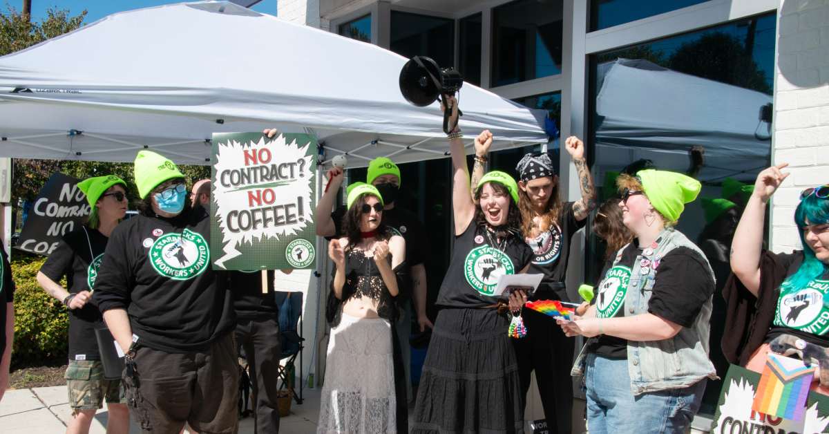 트윈 시티의 스타벅스 매장, '무기한' 전국 파업의 배경과 영향 분석