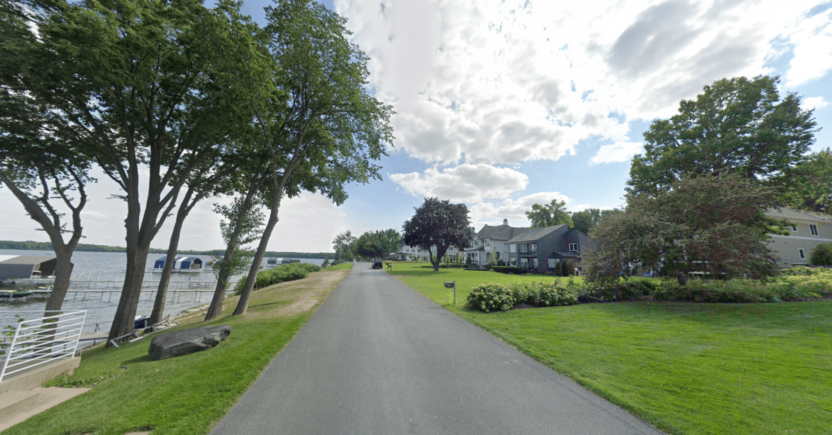 Zillow Minnesota has 4 cities where the average home price is 1M or