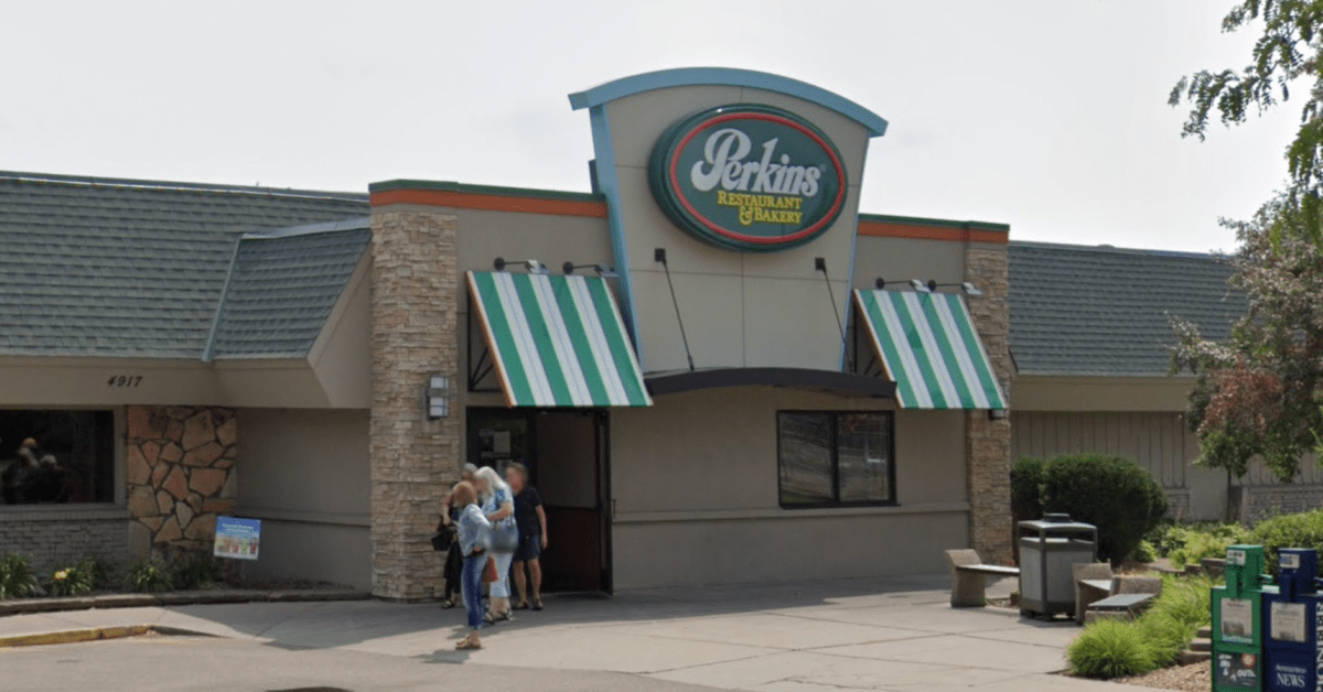 Perkins in Edina closing Tuesday to make way for apartment building