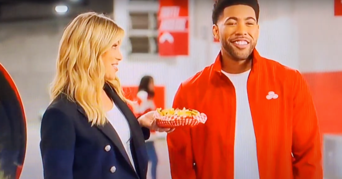 Aaron Rodgers 'really nice,' says real-life agent in State Farm commercial