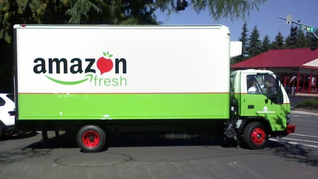1024px-Amazon_Fresh_Truck