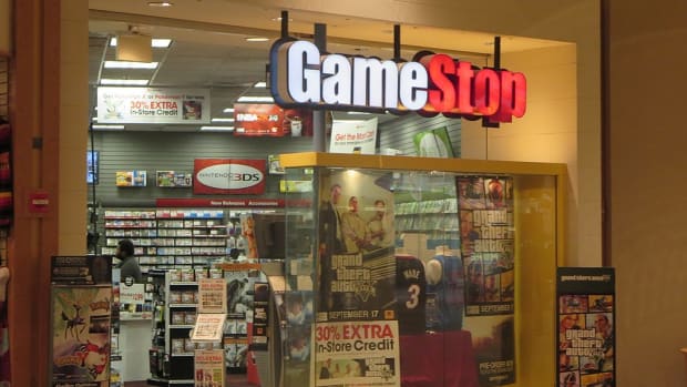 1024px-GameStop_at_East_Towne_Mall