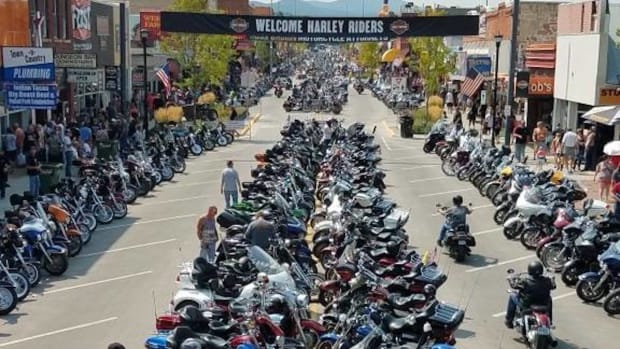 Sturgis Motorcycle Rally 2017 Attendance | Reviewmotors.co