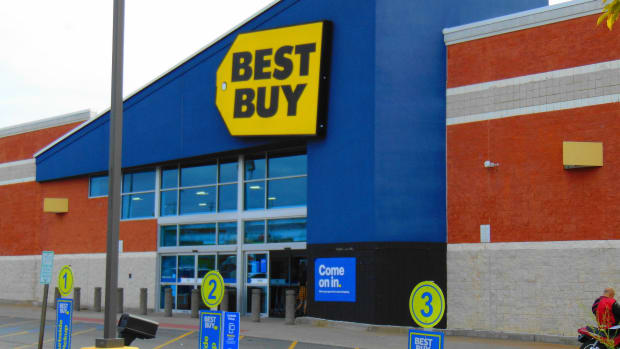 Large Groups Of Thieves Target Best Buy Stores In Burnsville Maplewood On Black Friday - Bring Me The News