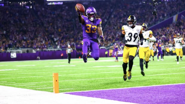 Dalvin Cook's 4 TDs make history as Vikings upset Packers - ESPN