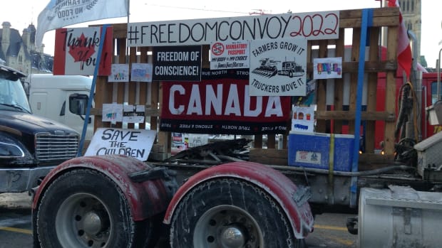Canada freedom caravan truck Ottawa wikimedia commons