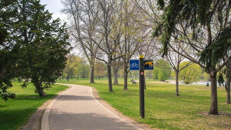 Minneapolis agrees to rename Lake Calhoun Park as Bde Maka Ska Park ...