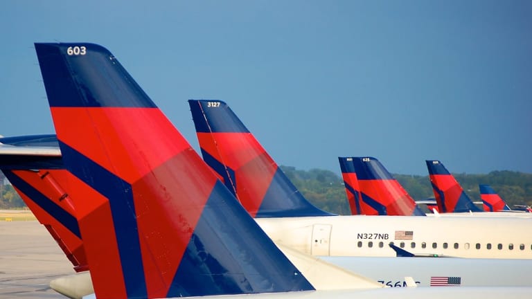 Report: Hundreds of Delta flights for holiday weekend don't have pilots