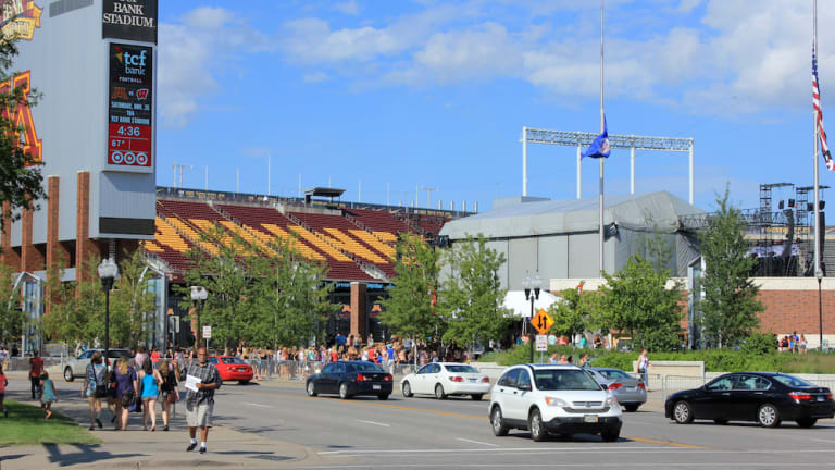 Couple hit, injured by driver after Gopher football game in Minneapolis