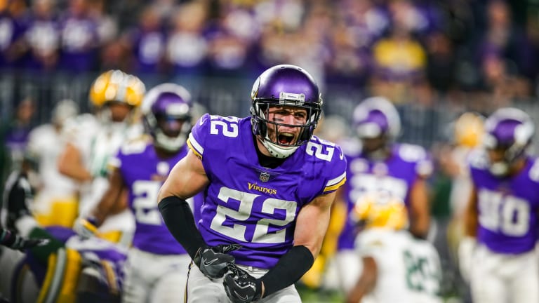 Vikings lose safety Harrison Smith to COVID-19 list