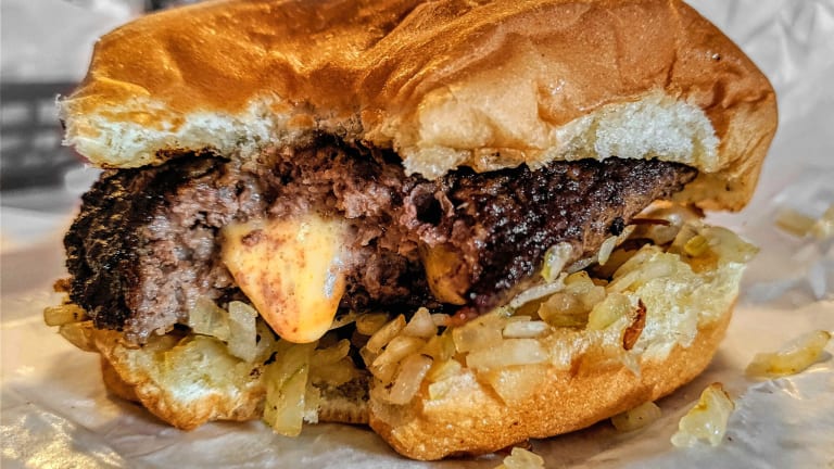 Chicago Tribune food critic says Juicy Lucy might be the 'best cheeseburger in America'