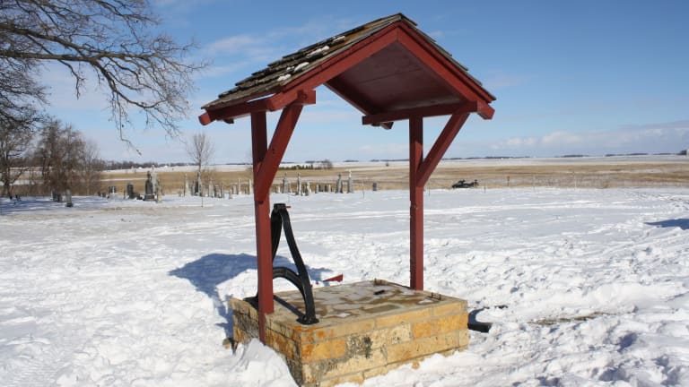Thieves steal large bell from rural MN church, don't get far with it
