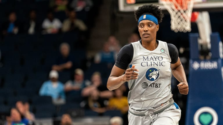Sylvia Fowles returning to Lynx for 15th and final season