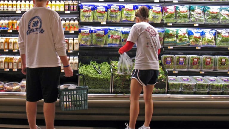 Wisconsin death linked to bagged salad listeria outbreak