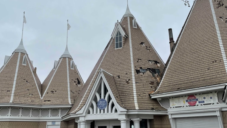 Lake Harriet pavilion roof crumbles further after high winds