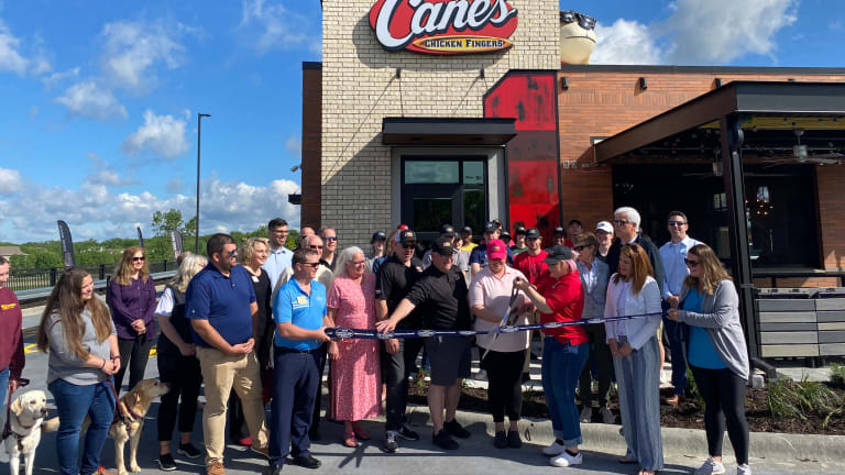 Raising Cane's opens its 16th, 17th restaurants in Minnesota