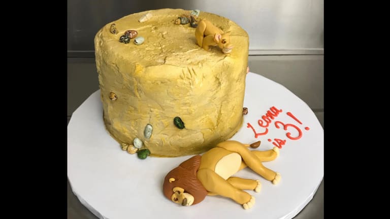 The Lion King Simba Edible Cake Topper Image - Walmart.com