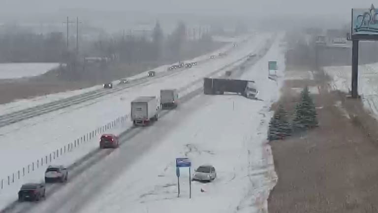 Heavy snow brings multiple crashes to southern Minnesota roads
