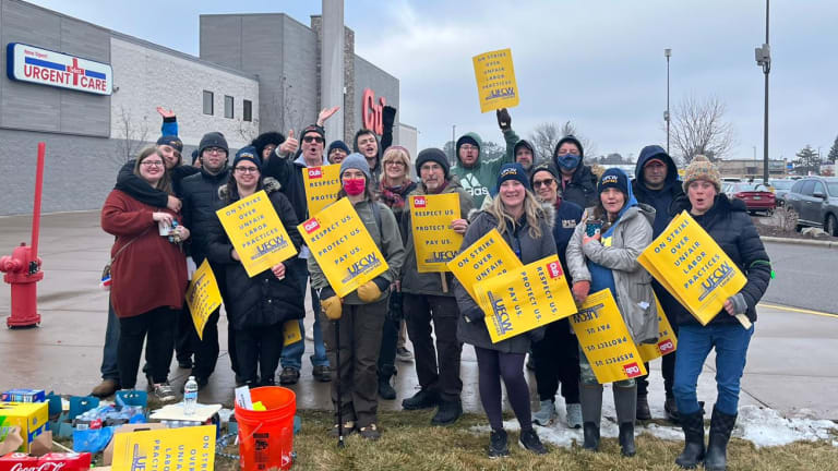 Brainerd Lakes Grocery Workers Reject Offers From Employers - Bring Me 