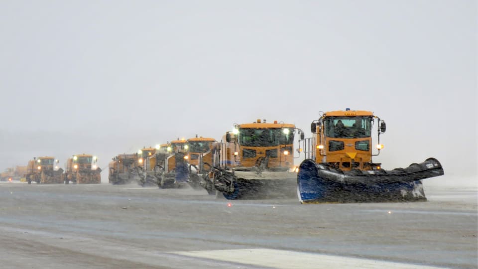 snow plow msp airport