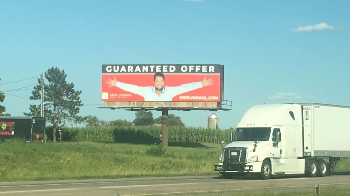 Mattress Mack claps back at Minnesota realtor with his own billboard