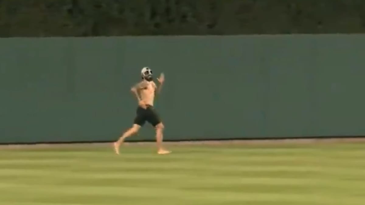 Sergio Romo seemed quite excited to put on his new Dodgers jersey