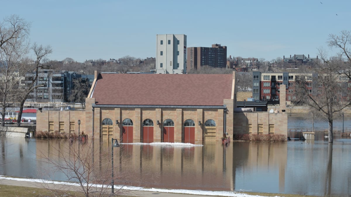 Minnesota braces for flooding on Mississippi, other rivers