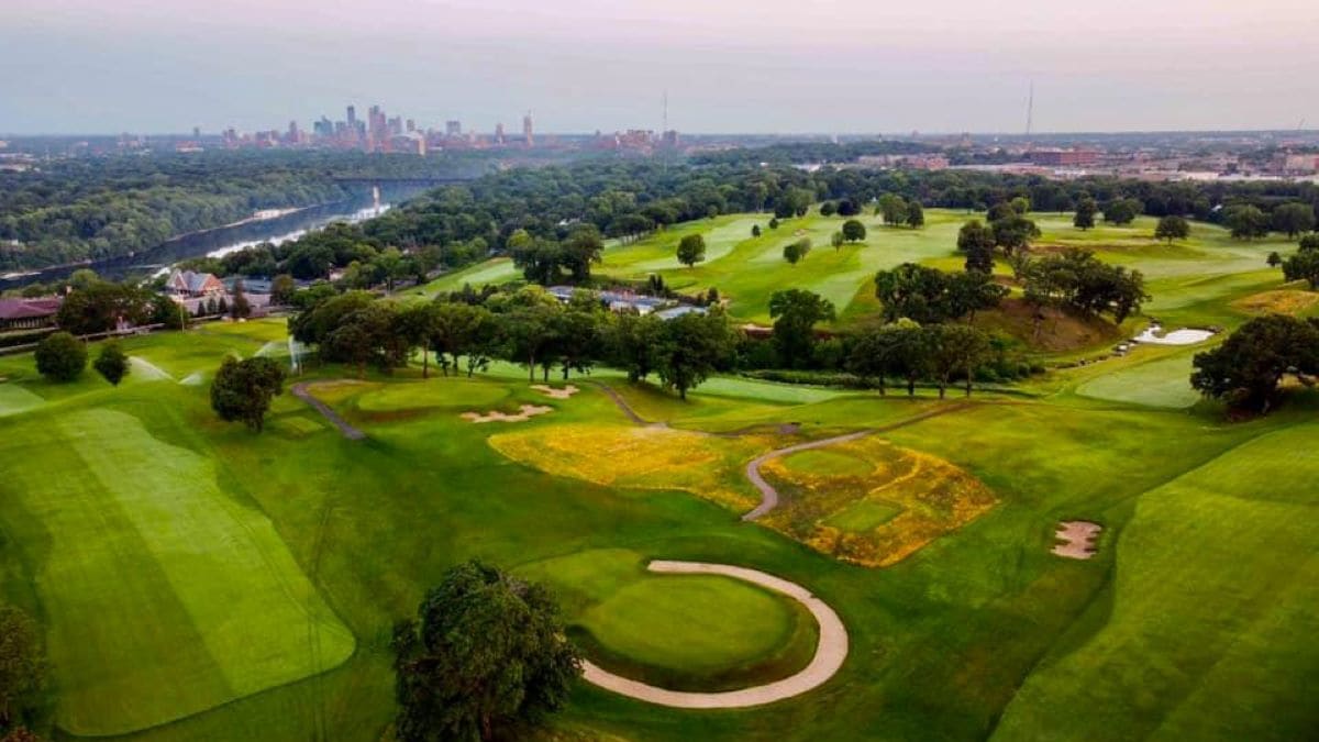 Town & Country Club rejects St. Thomas' offer to buy golf course for $61.4M  - Bring Me The News