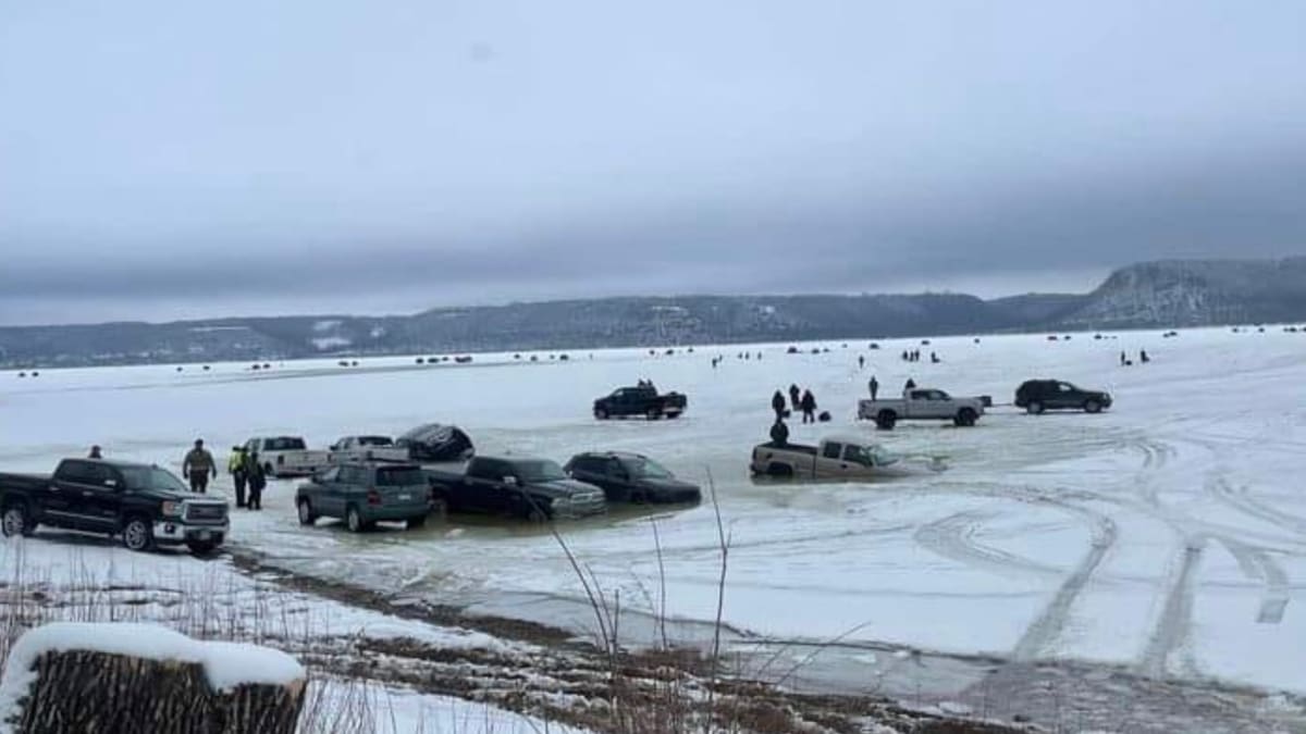 Pickup trucks sink through ice after being parked on Lake Pepin - Bring Me  The News