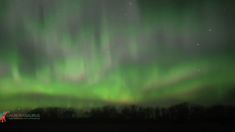 After weekend bust, northern lights put on an overnight show in Minnesota
