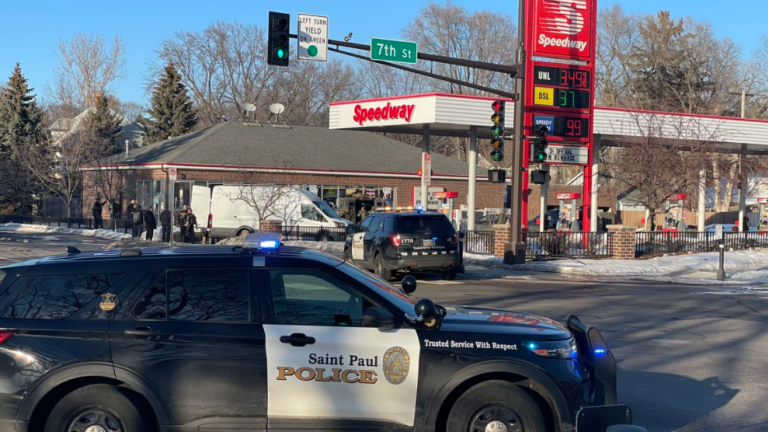 Suspect in custody after hostage incident in St. Paul