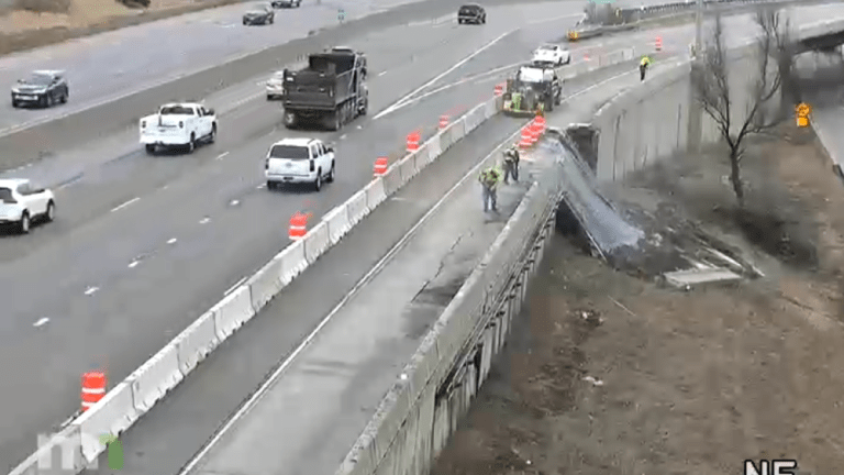 Lane closed on I-35W north after retaining wall collapsed