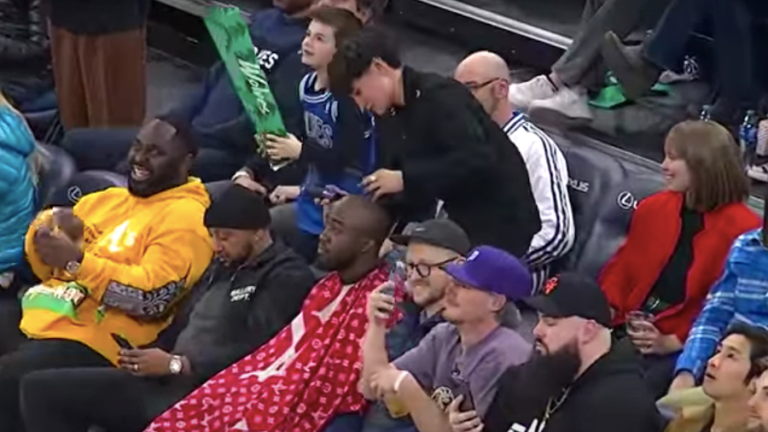 YouTube star JiDion gets courtside haircut at Timberwolves game