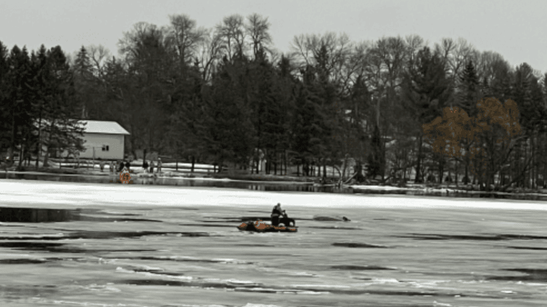 Rescuers save kayaker stranded on partially frozen Mississippi River