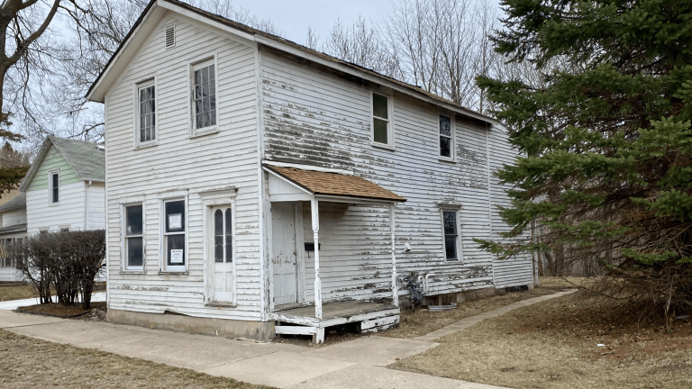 In Faribault, a pre-Civil War home's fate rests at auction