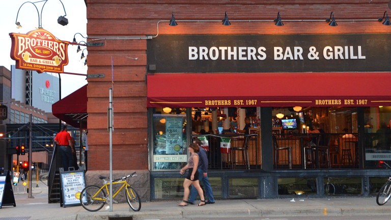 Brothers Bar & Grill closes in downtown Minneapolis