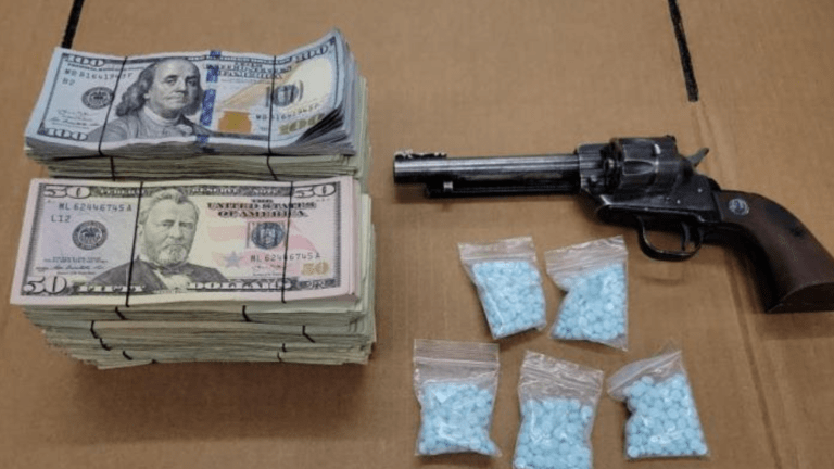 Over 500 fentanyl pills, $20,000 cash seized in Moorhead drug bust