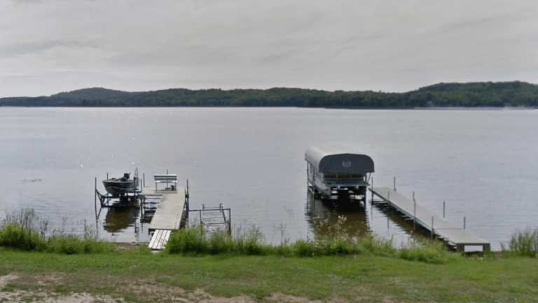Man dies trying to save his dog on Minnesota lake