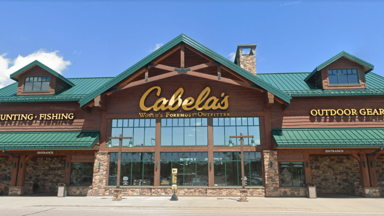 7 children arrested after 'disturbance' at Cabela's, escape in stolen ...