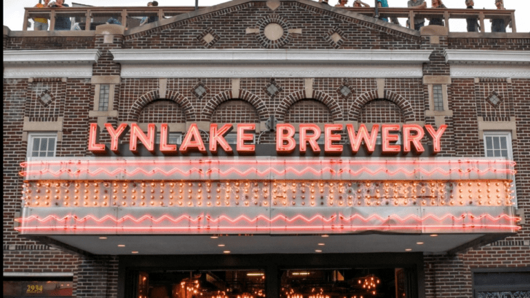 LynLake Brewery turns heel, becomes a Packers bar