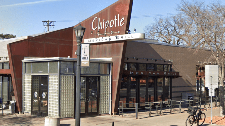 Chipotle in Uptown evacuated because of grease fire