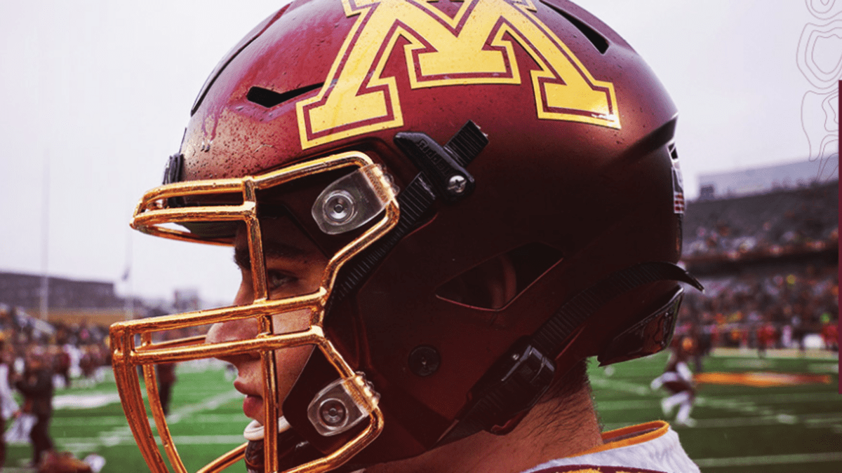 College Football: Daniel Faalele, Minnesota Gophers